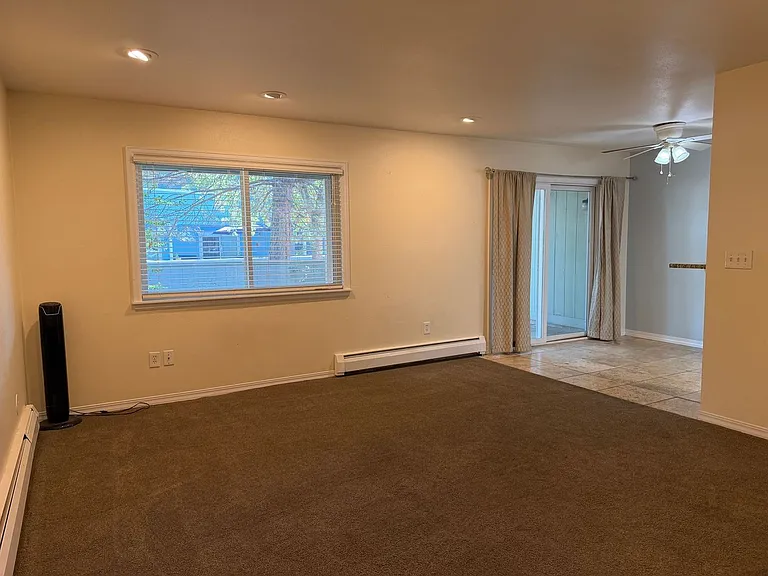 1114 Centaur Cir #A — Photo 2