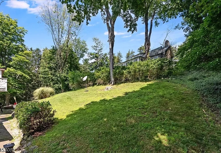 77 W Shore Trl — Photo 43