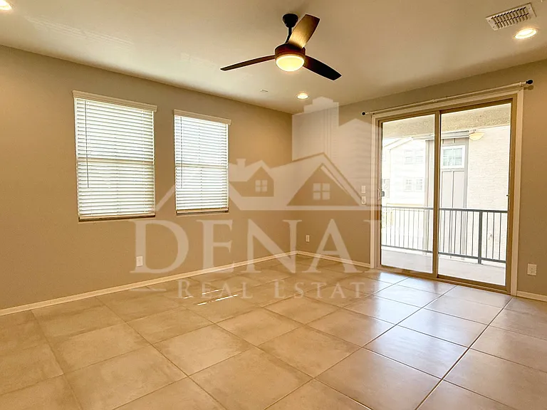 731 W Winchester Dr — Photo 4