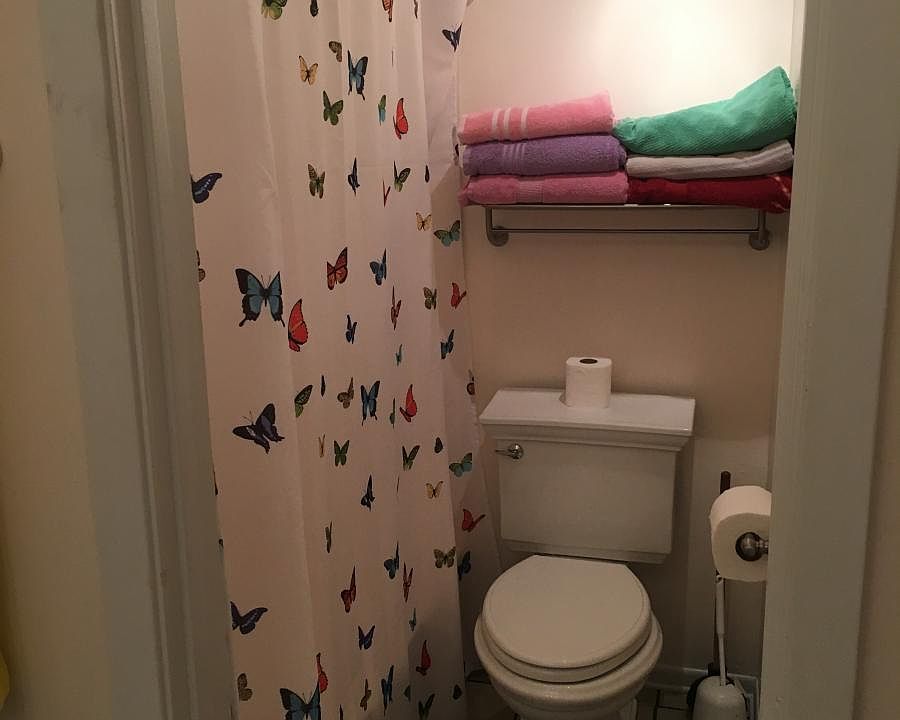 2nd bathroom