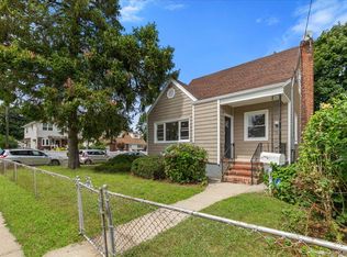 1686 Rosalind Avenue, Elmont, NY 11003