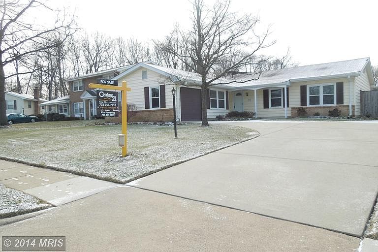 1st image of 1606 E Jefferson Ct