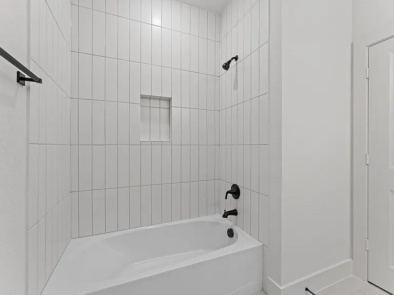 8218 Sherman Park Trl — Photo 24