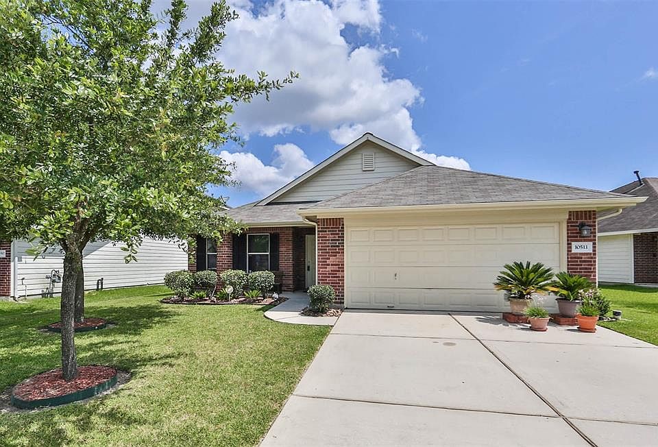 1st image of 10511 Scenic Cove Ct