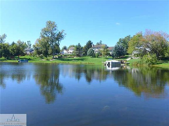 3rd image of 9361 Lookout Point Dr