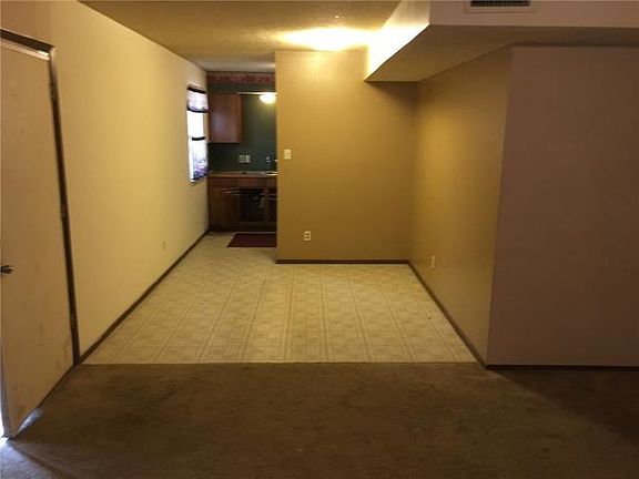 4th image of 217 Division St