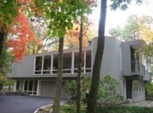 55 Whippoorwill Xing, Armonk, NY 10504