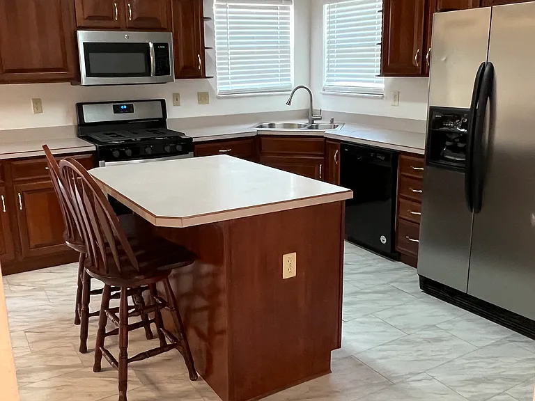 1862 Summitview Dr — Photo 23