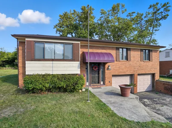 5462 Roche Dr, Columbus, OH 43229