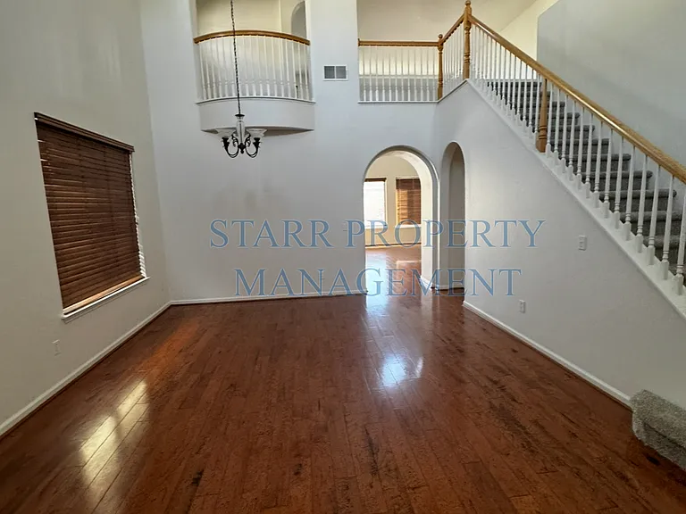 2146 Evening St — Photo 6