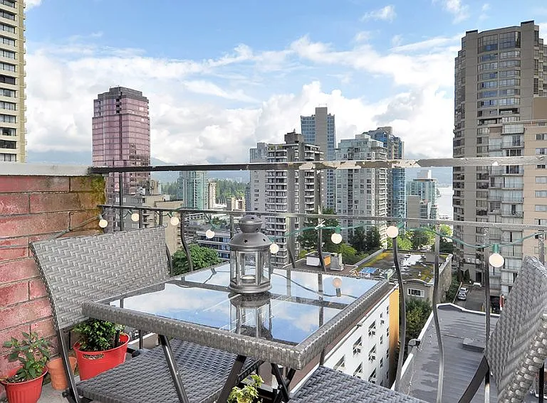 840 Broughton St #207 — Photo 12