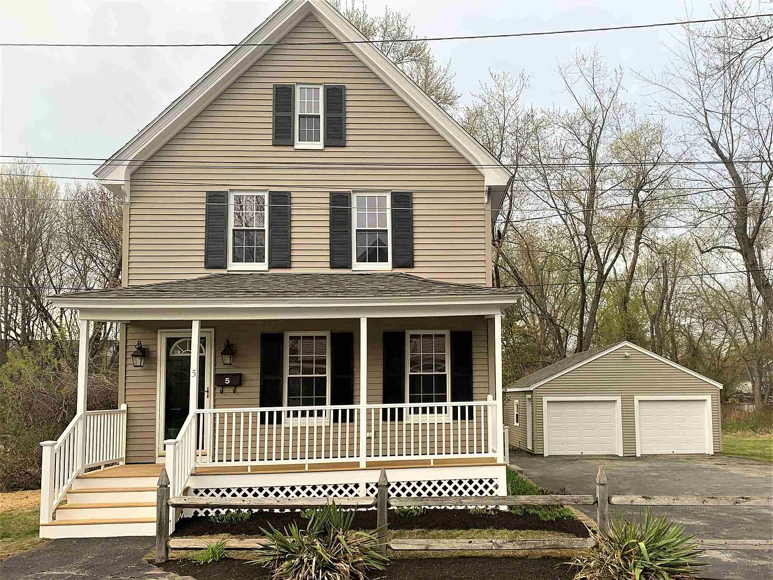 5 Desmarais Avenue, Derry, NH 03038 Zillow