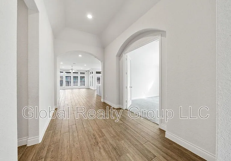 2981 Grove Way — Photo 6