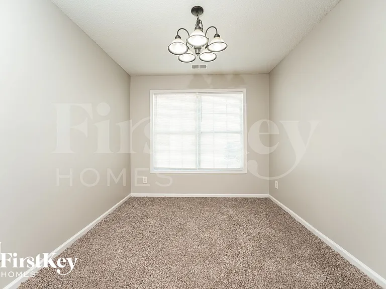 255 Fieldview Ln — Photo 5