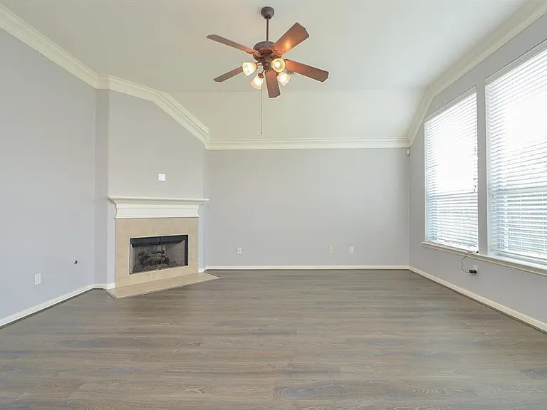 6726 Oakman Ln — Photo 17