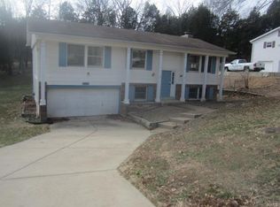 108 Forest Hills Dr, Eureka, MO
