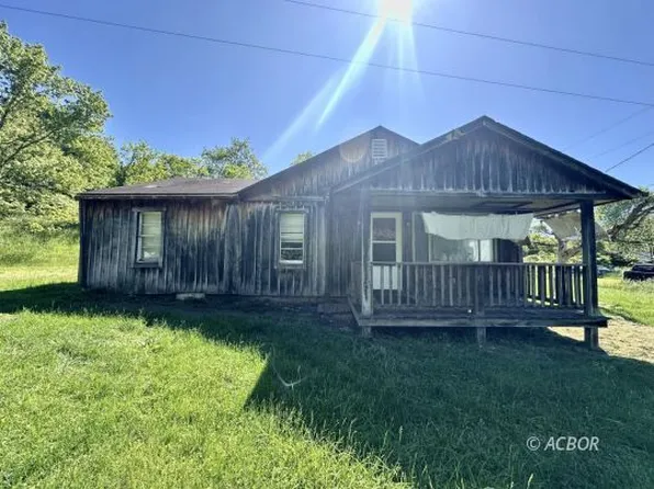 1699 McCormick Rd, Gallipolis, OH 45631