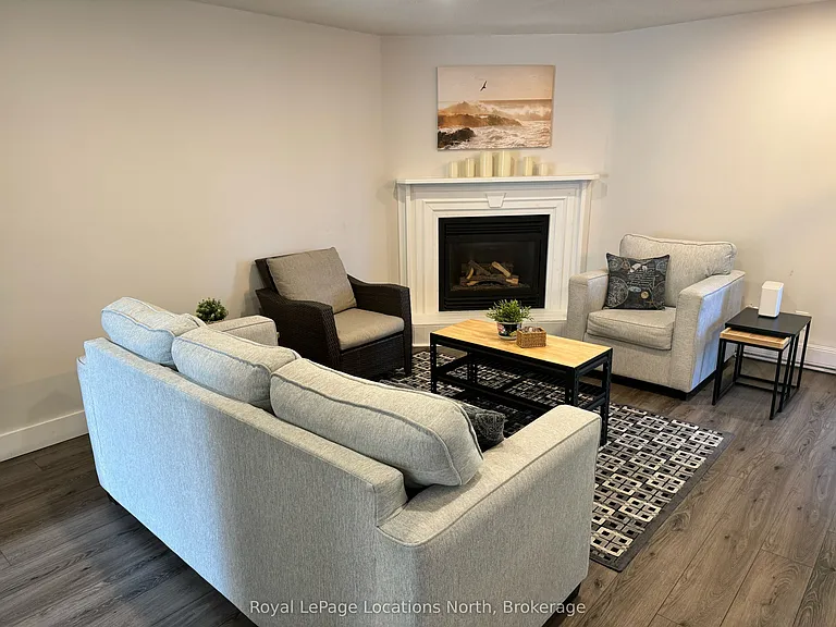 127 Alfred St W #17 — Photo 3