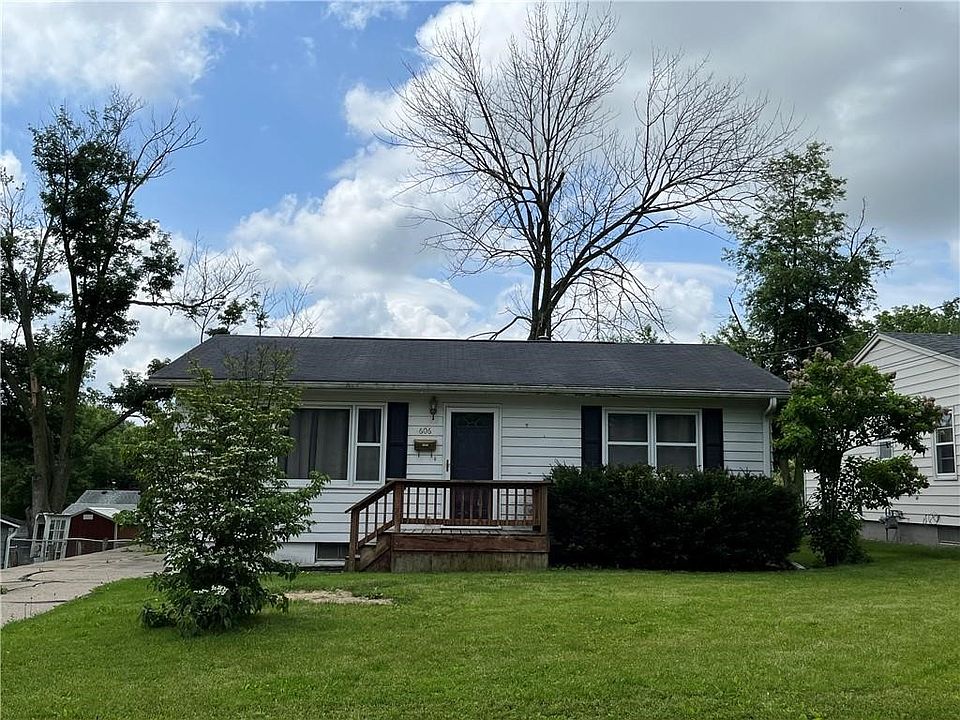 1st image of 606 E Cronkhite St