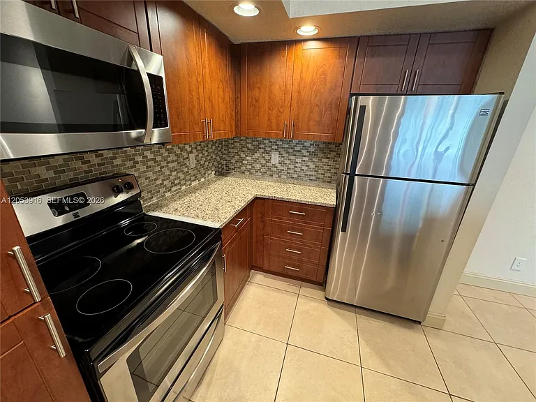417 Vista Isles Dr #2324 — Photo 10