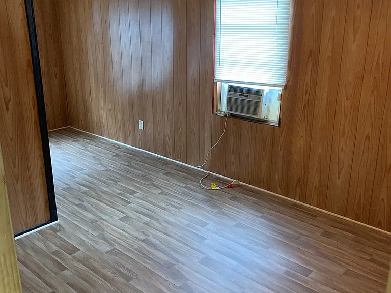 309 E Cedar St — Photo 2