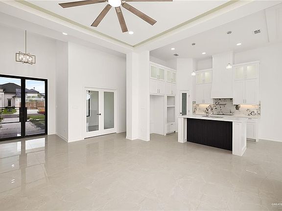 5th image of 3008 Silver Oak Ave