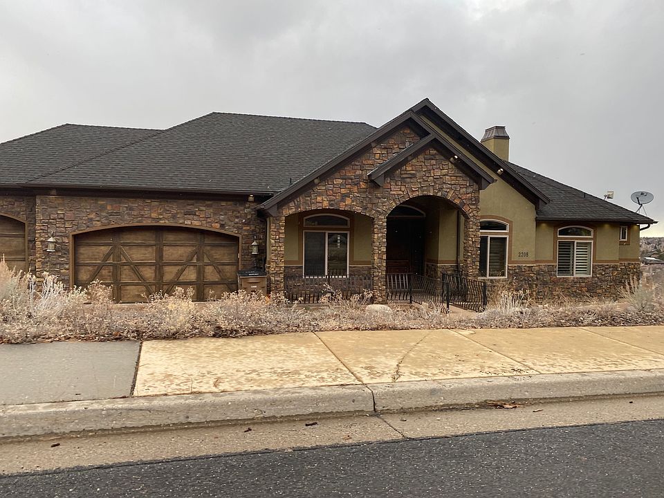 2nd image of 2208 E Kodiak Ct