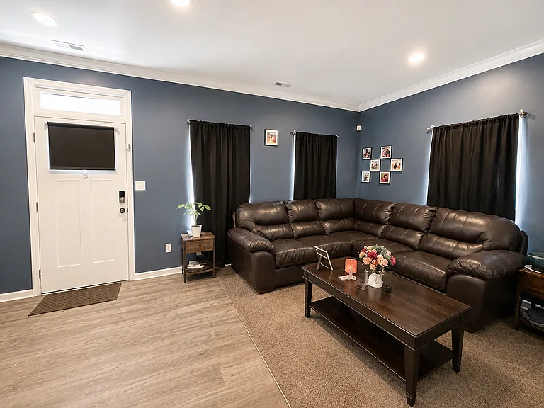 3100 Hull St — Photo 2