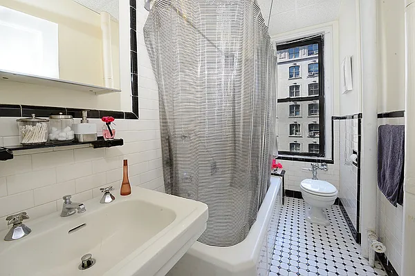 Sold by Corcoran | media 37