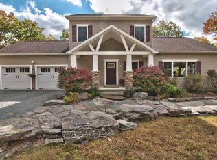 104 Garrity Rd, Hawley, PA 18428