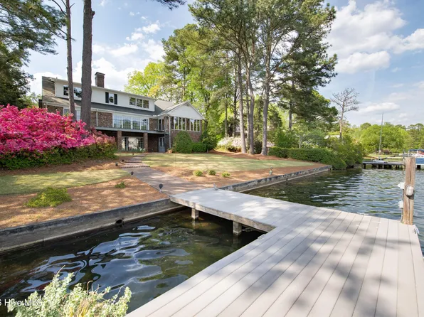 90 Lake Shore Drive, Pinehurst, NC 28374