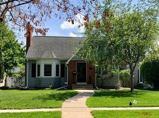 1442 Idaho Ave W, Falcon Heights, MN 55108