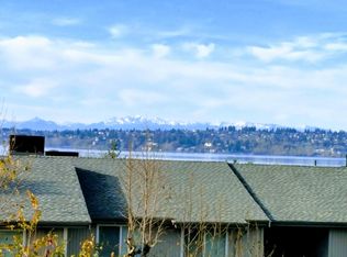 10132 NE 64th St APT 3, Kirkland, WA 98033