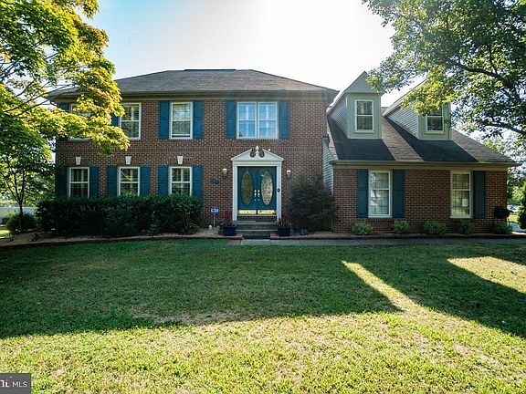 2nd image of 6925 Lakeland Way