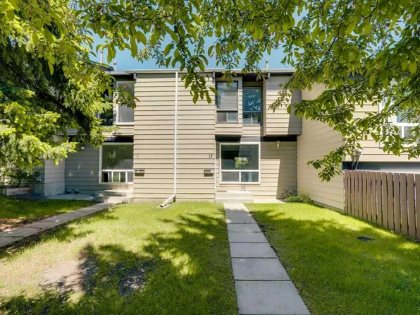 7205 S 4th St NE #13, Calgary, AB T2K 5S3