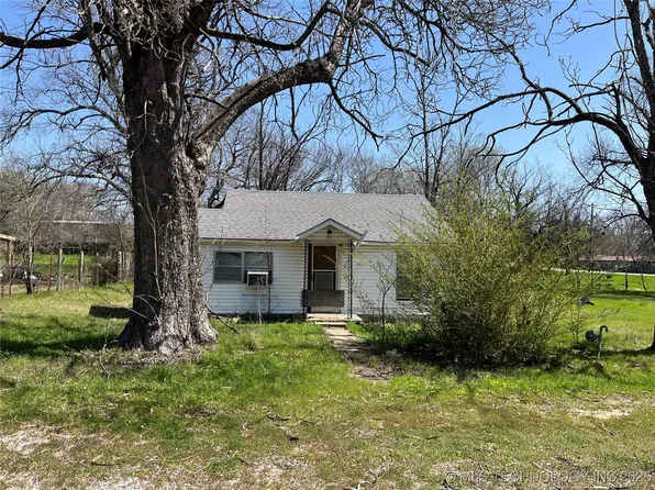 108 N Brackett St, Bokchito, OK 74726