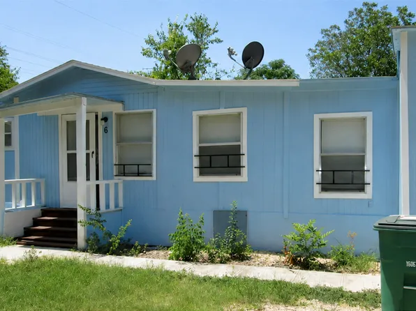 1730 W Poplar, San Antonio, TX 78207