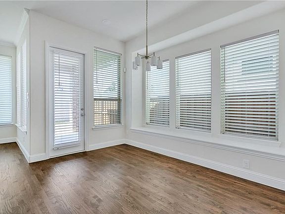 5th image of 2064 Remington Dr