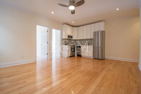 Rented by Brick&Mortar | media 8