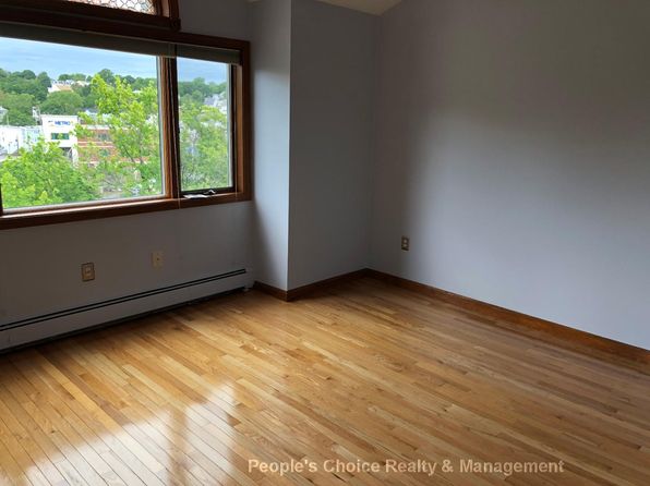 3 Jefferson Ave, Chelsea, MA 02150