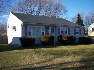 115 Glenbrook Rd, Warwick, RI 02889