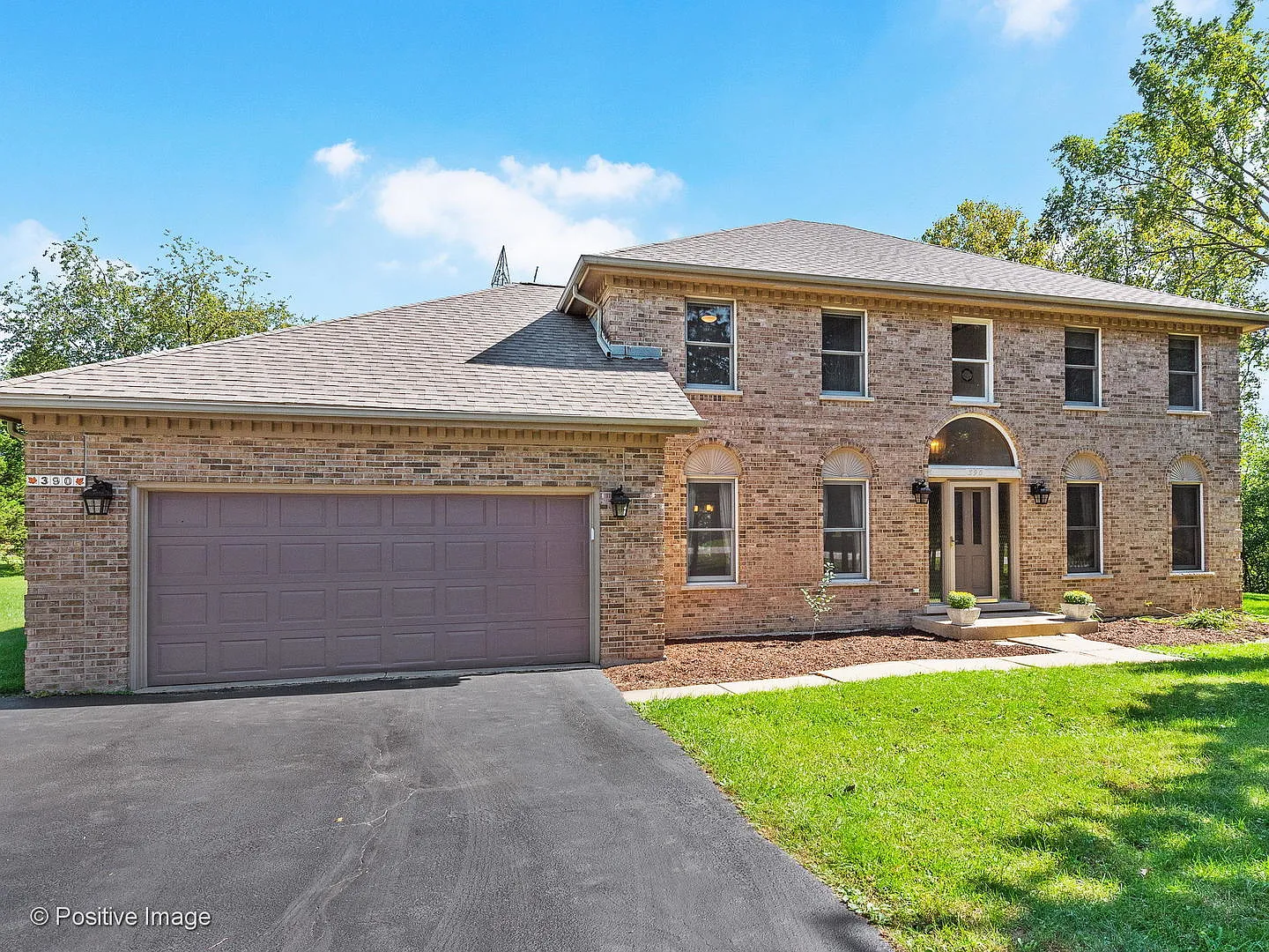 390 Cliff Ct photo 1
