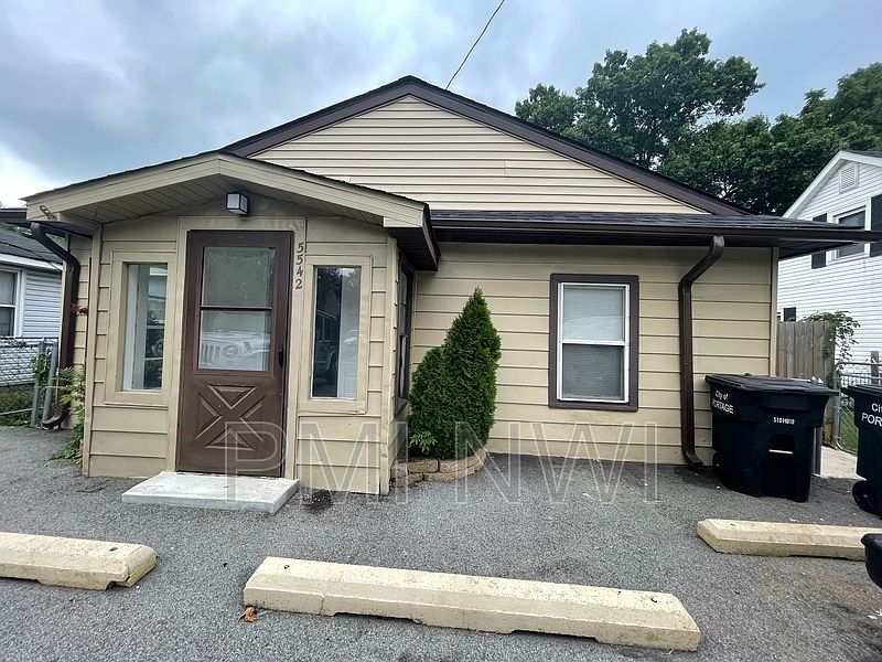 1st image of 5542 Mulberry Ave #1