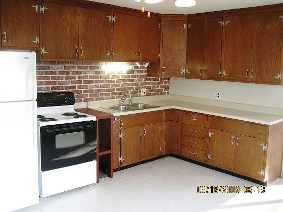 2809 Maplewood Dr — Photo 9