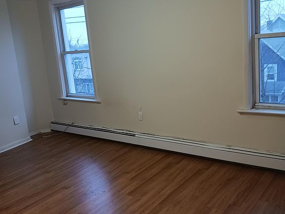 4th image of 300 Nicholas Ave Floor 2