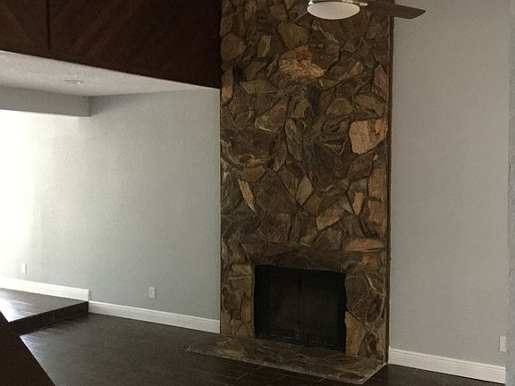 5th image of 4222 Garden Ln