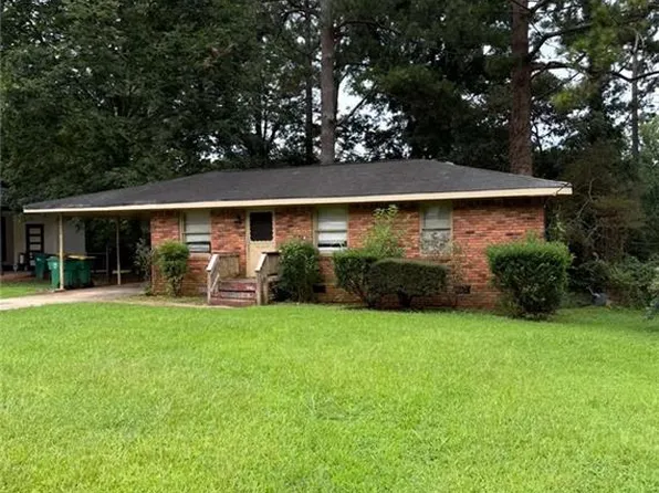 1147 Evelyn Dr, Forest Park, GA 30297