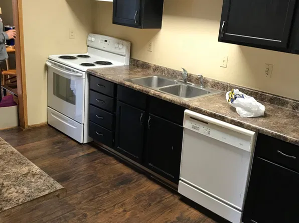 3806 NW 52nd St, Lincoln, NE 68524
