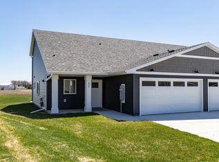 921 3rd Ave SE, Hayfield, MN 55940