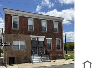 440 Henry St, Camden, NJ 08103